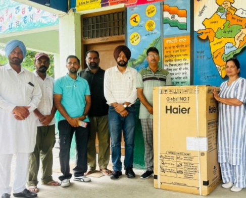 सरकारी प्राथमिक स्कूल धबलान में वाटर कूलर स्थापित